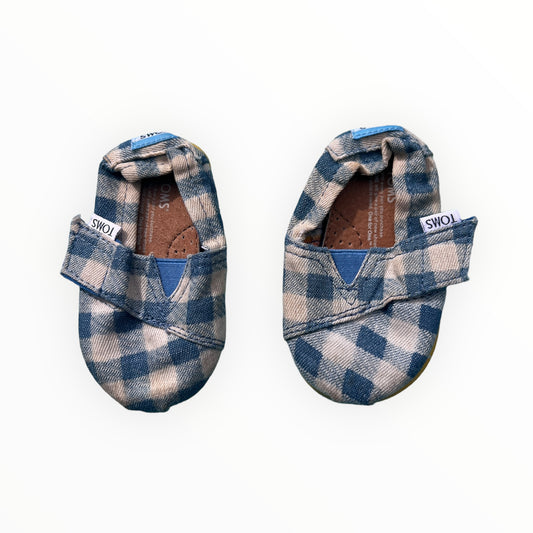 (4) Toms